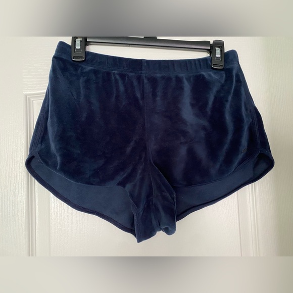 Velour Hollister shorts - Picture 2 of 5